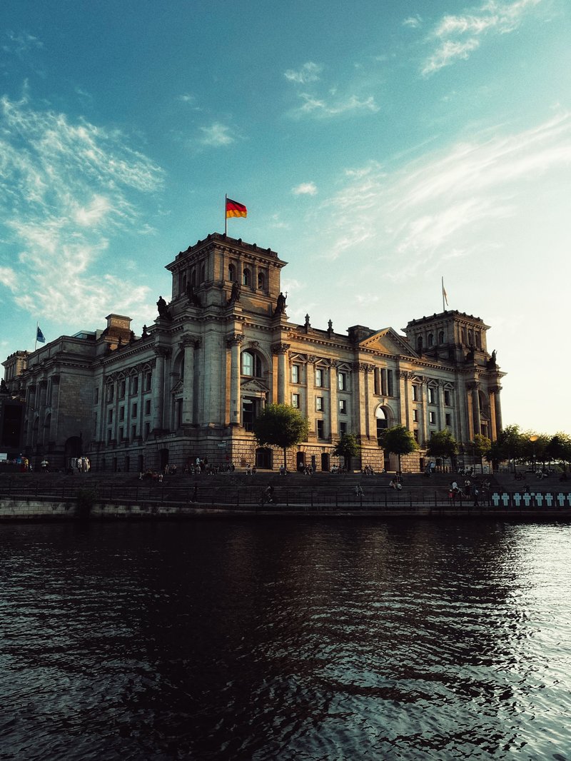Ein unerwarteter Start: 17 % der Gamer verbringen das Wochenende in der Sonne - overview